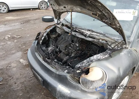 2005 Volkswagen New Beetle Gls z USA, uszkodzony, nr VIN 3VWCK31C75M413746